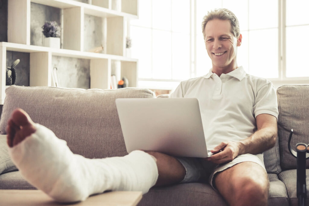 Unfallversicherung Beinbruch QuadrigaS